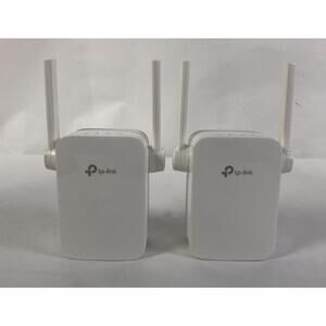 TP-LINK AC1200 Dual Band Mesh Wi-Fi Extender - White (RE305) Pair ds
